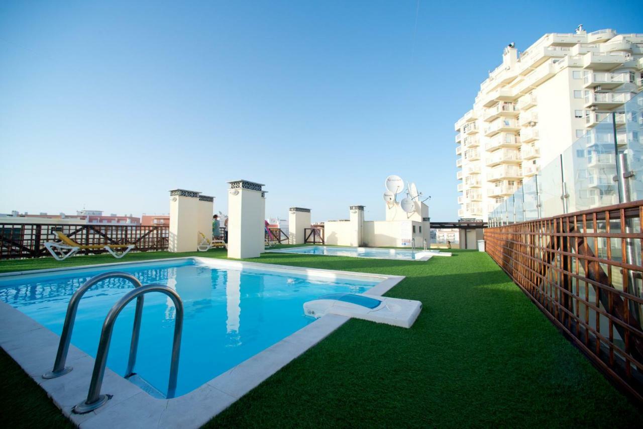 By The Sea - Rooftop Pools Apartment อาร์มาซอง เด เปรา ภายนอก รูปภาพ