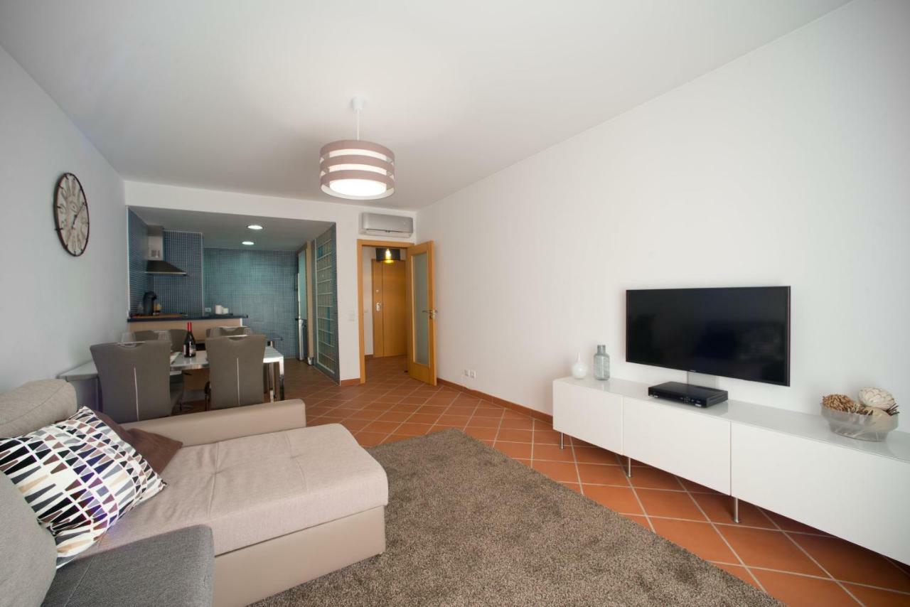 By The Sea - Rooftop Pools Apartment อาร์มาซอง เด เปรา ภายนอก รูปภาพ